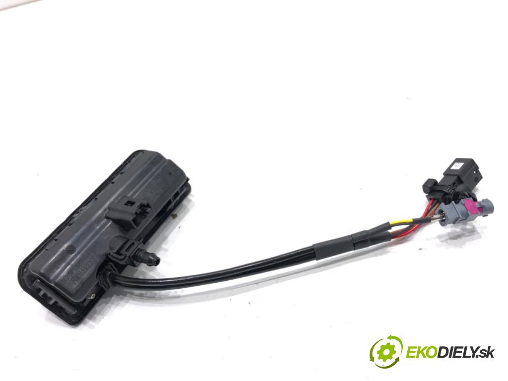 SKODA KAMIQ SUV 2023 81 kW 1.0 TSI 999 KAMERA Kľučka dverí zad 566827566A