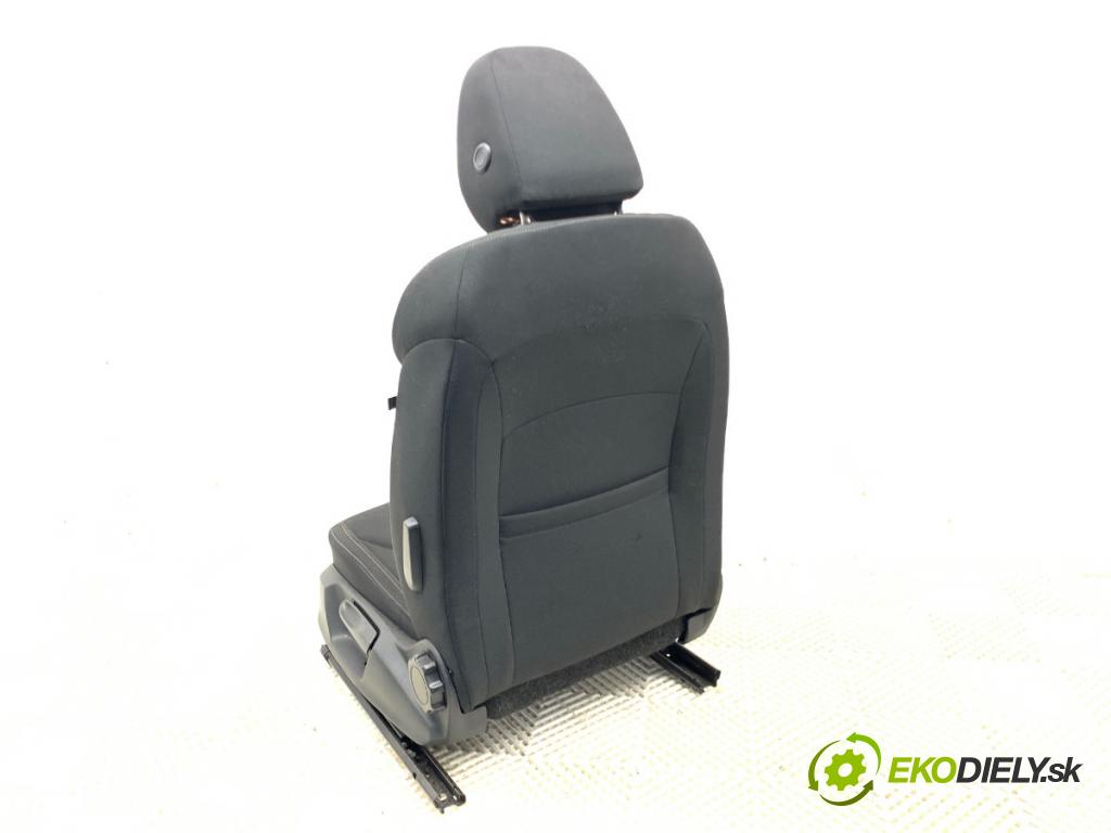 SKODA KAMIQ SUV 2023 81 kW 1.0 TSI 999 Sedadlo ľavy predný