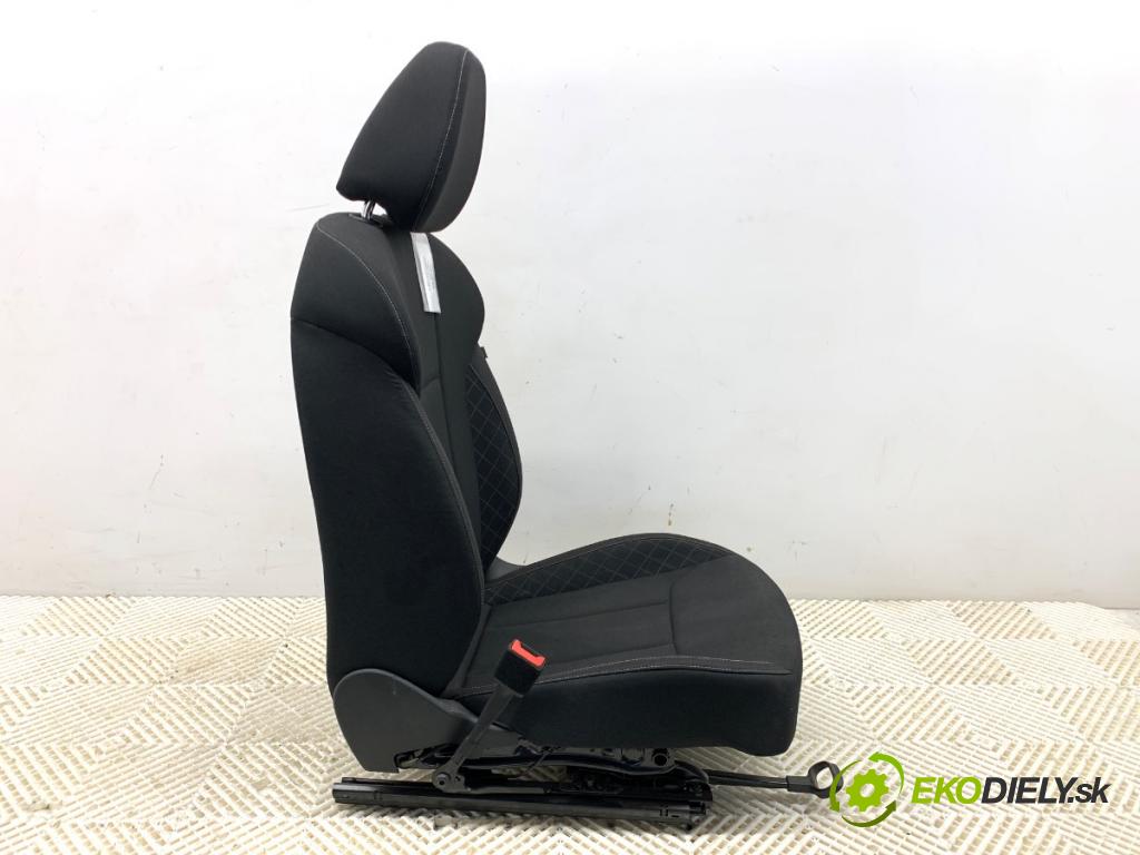SKODA KAMIQ SUV 2023 81 kW 1.0 TSI 999 Sedadlo ľavy predný