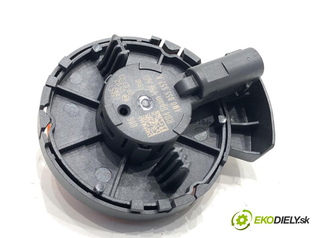 SKODA KAMIQ SUV 2023 81 kW 1.0 TSI 999 Snímač nárazu 4M0955557A (Snímač nárazu)