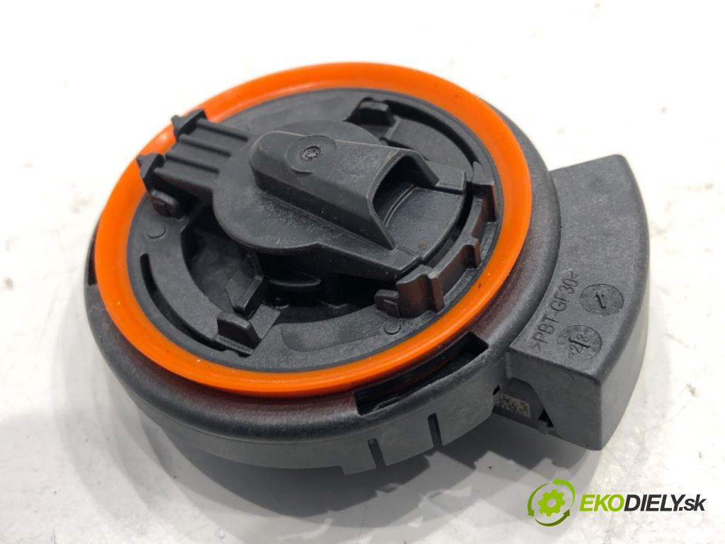 SKODA KAMIQ SUV 2023 81 kW 1.0 TSI 999 Snímač nárazu 4M0955557A (Snímač nárazu)