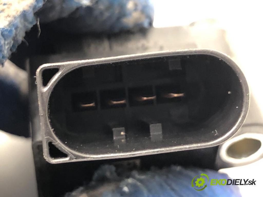 SKODA KAMIQ SUV 2023 81 kW 1.0 TSI 999 Cievka zapaľovacia 04C905110E