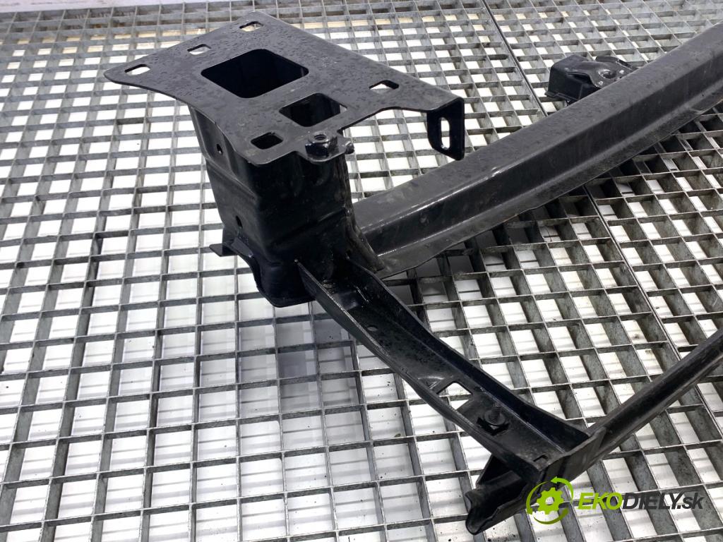 SKODA KAMIQ SUV 2023 81 kW 1.0 TSI 999 Výstuha nárazníka predný 654807109 (Výstuha predná)