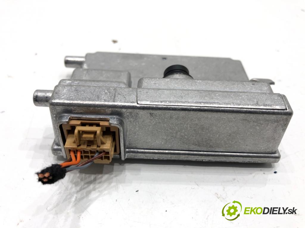 SKODA KAMIQ SUV 2023 81 kW 1.0 TSI 999 KAMERA okna prednej 2Q0980653D