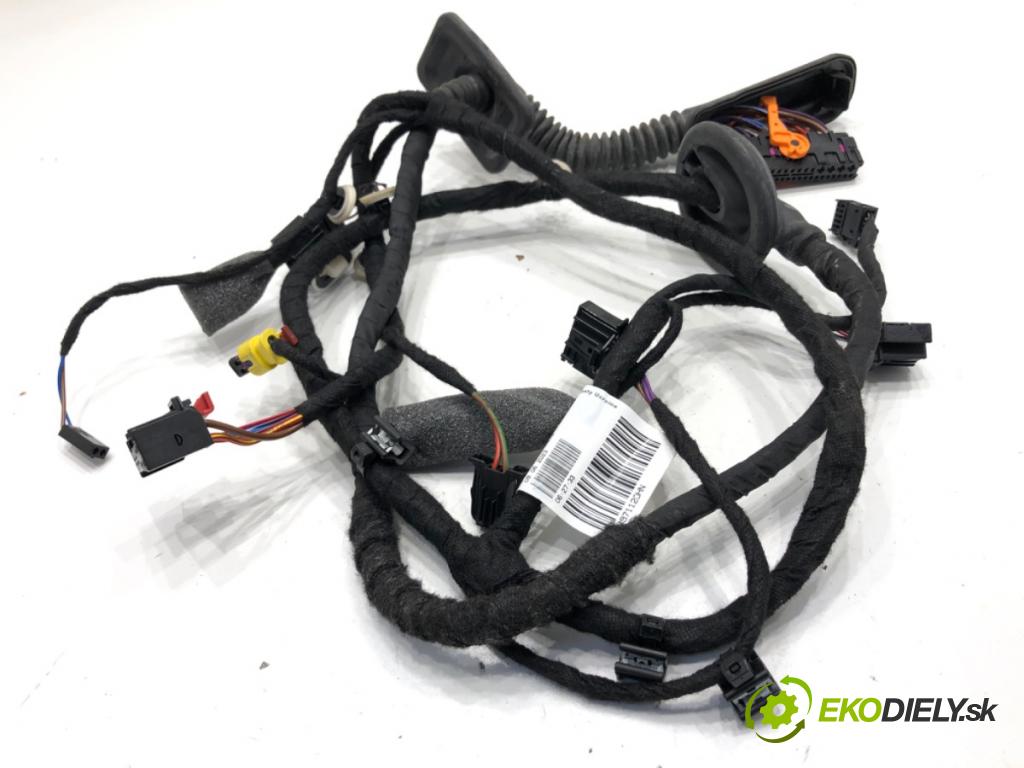 SKODA KAMIQ SUV 2023 81 kW 1.0 TSI 999 Káblovačka Dvere predný ľavy 654971120HN