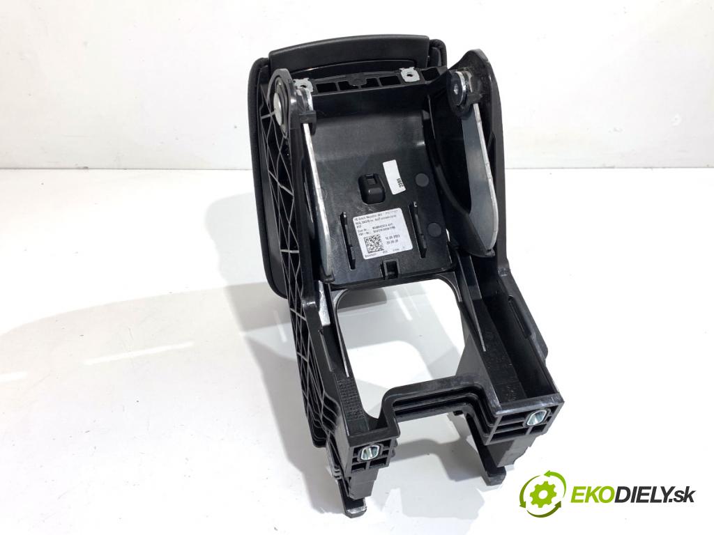 SKODA KAMIQ SUV 2023 81 kW 1.0 TSI 999 Lakťová opierka 654864207A (Lakťová opierka)