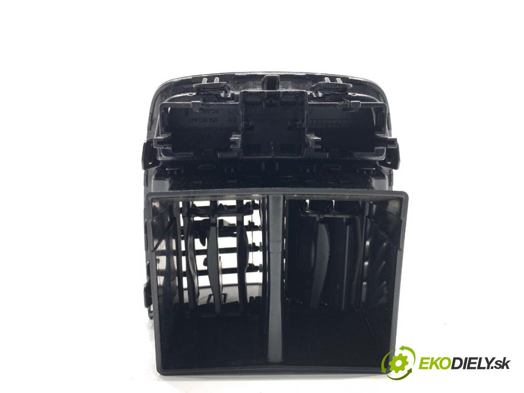 SKODA KAMIQ SUV 2023 81 kW 1.0 TSI 999 Mriežky kúrenia zad 654819203