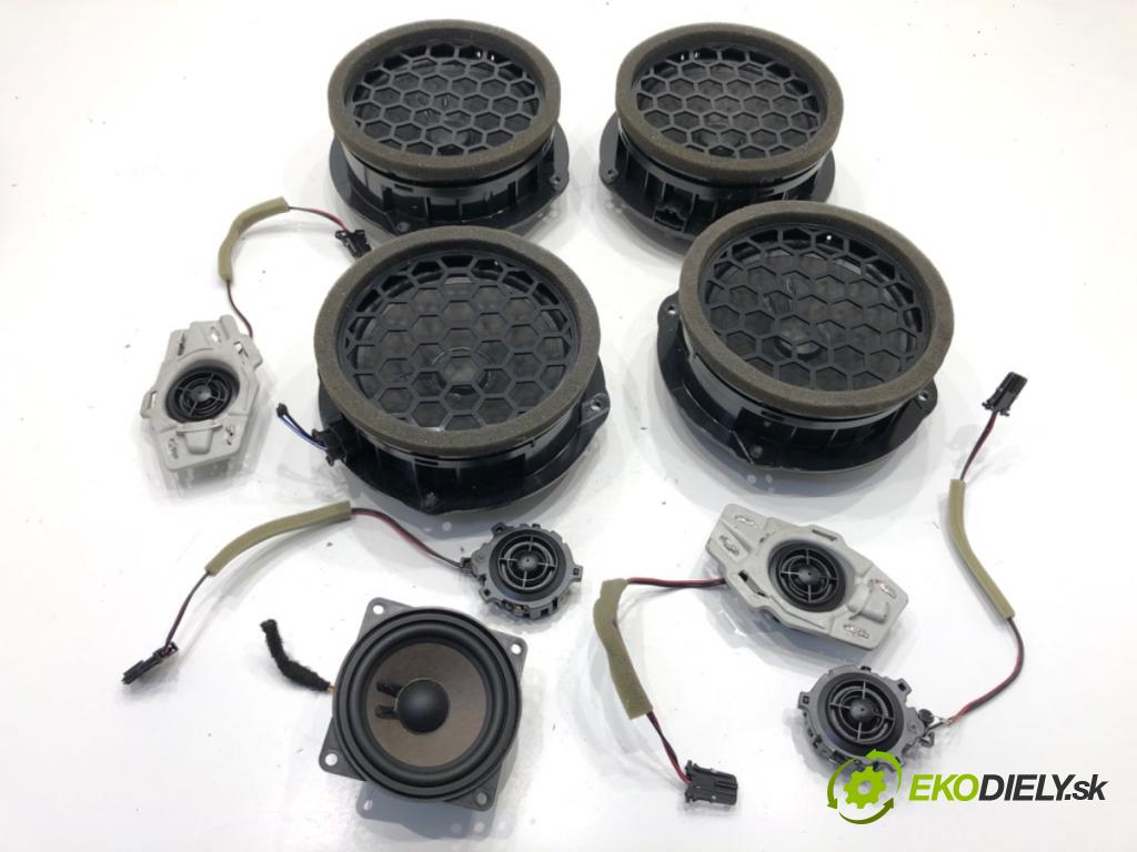 SKODA KAMIQ SUV 2023 81 kW 1.0 TSI 999 reproduktory 3V0035411J