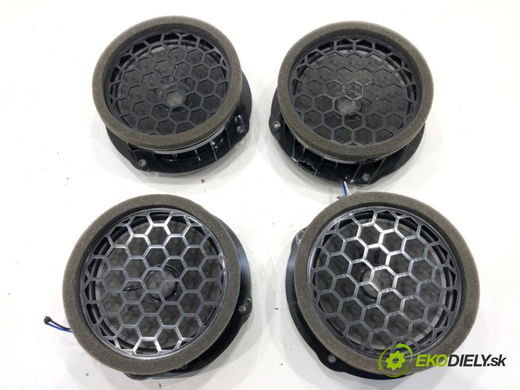 SKODA KAMIQ SUV 2023 81 kW 1.0 TSI 999 reproduktory 3V0035411J