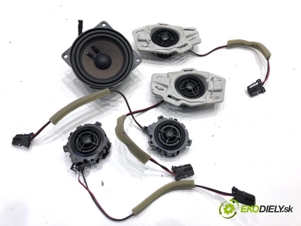 SKODA KAMIQ SUV 2023 81 kW 1.0 TSI 999 reproduktory 3V0035411J