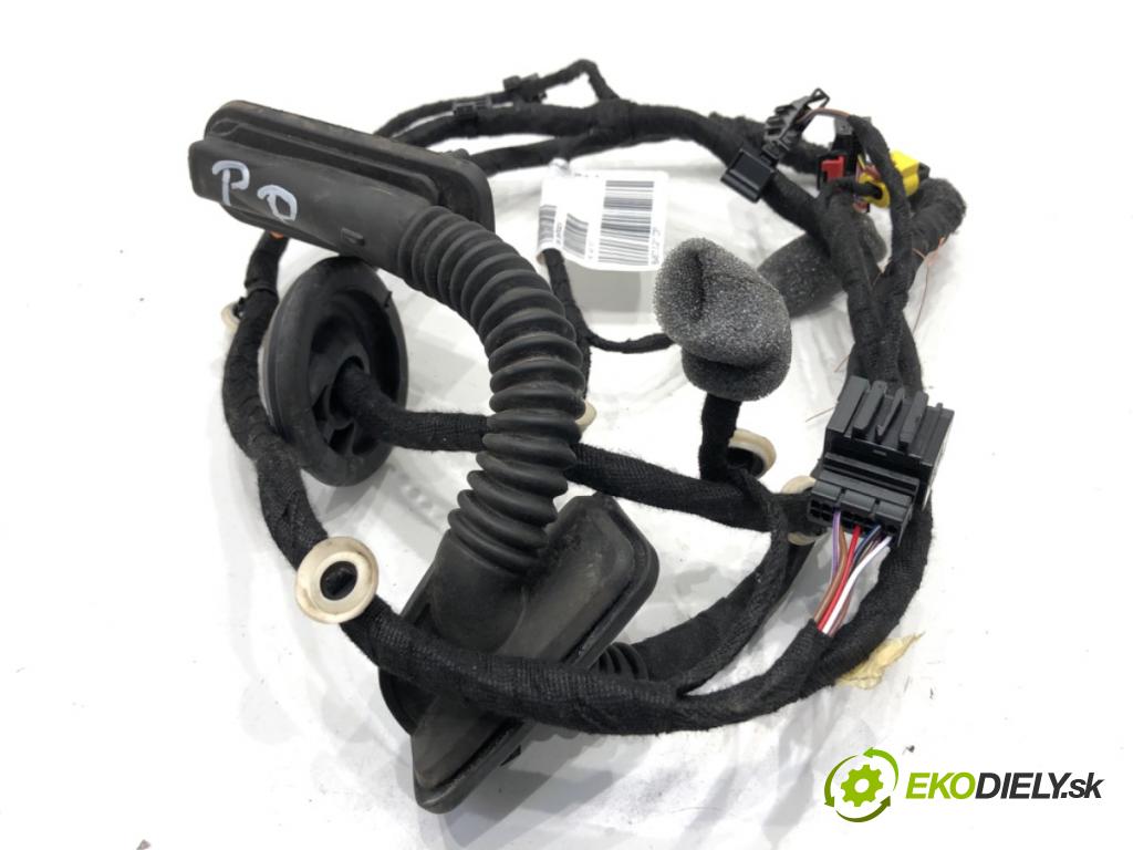 SKODA KAMIQ SUV 2023 81 kW 1.0 TSI 999 Káblovačka Dvere predný pravy 654971121CP