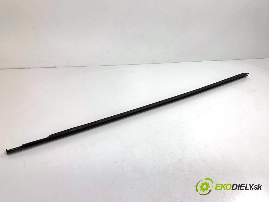 SKODA KAMIQ SUV 2023 81 kW 1.0 TSI 999 Lišta Sbírání: predný ľavy 654837477A