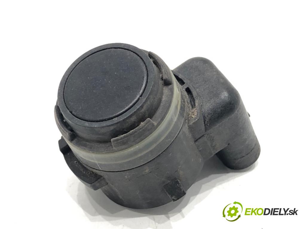 SKODA KAMIQ SUV 2023 81 kW 1.0 TSI 999 Snímač PDC 5Q0919275C