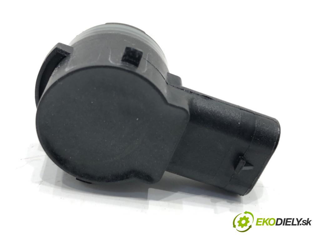 SKODA KAMIQ SUV 2023 81 kW 1.0 TSI 999 Snímač PDC 5Q0919275B