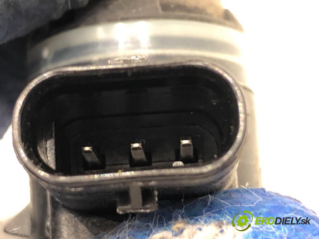 SKODA KAMIQ SUV 2023 81 kW 1.0 TSI 999 Snímač PDC 5Q0919275B