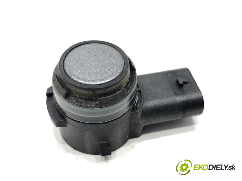 SKODA KAMIQ SUV 2023 81 kW 1.0 TSI 999 Snímač PDC 5Q0919275B