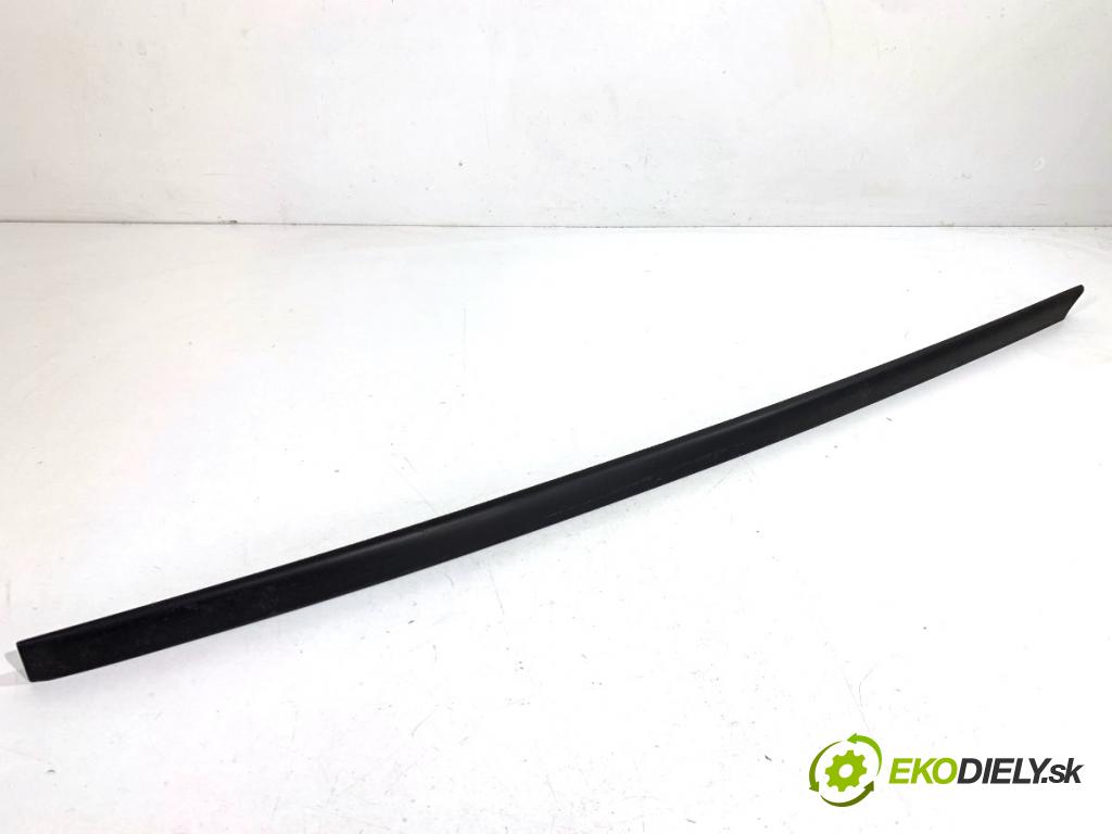 SKODA KAMIQ SUV 2023 81 kW 1.0 TSI 999 Lišta okna čelovej pravá 658854328