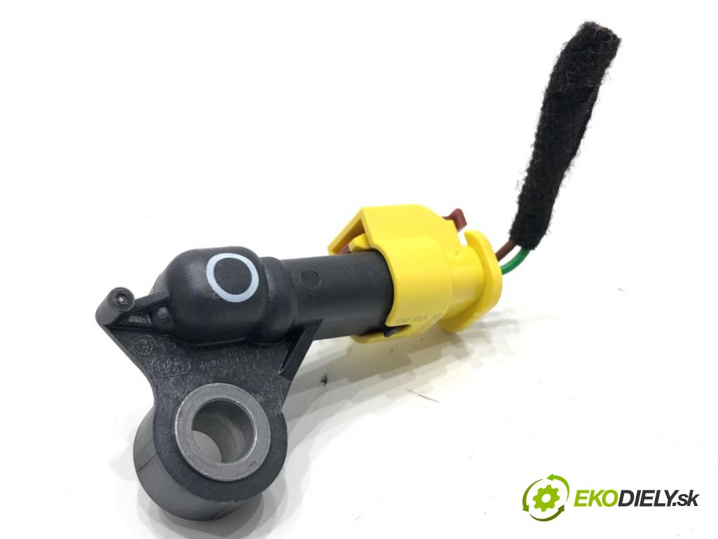 SKODA KAMIQ SUV 2023 81 kW 1.0 TSI 999 Snímač nárazu 4M0959643 (Snímač nárazu)