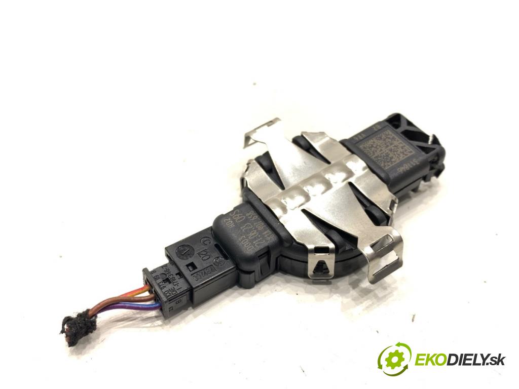 SKODA KAMIQ SUV 2023 81 kW 1.0 TSI 999 Snímač dažďa 81A907658 (Snímač dažďa)