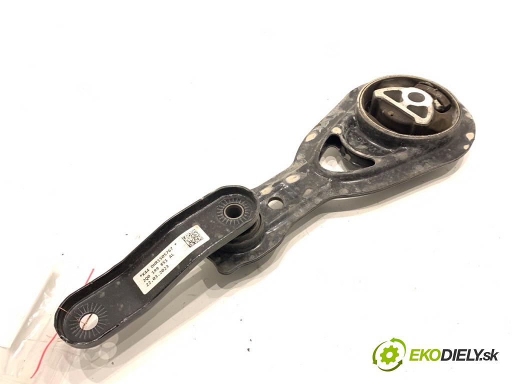 SKODA KAMIQ SUV 2023 81 kW 1.0 TSI 999 držák motora 2Q0199851AL