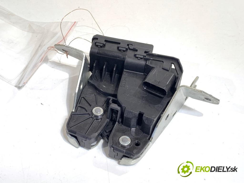 MERCEDES-BENZ GLE SUV 2020 180 kW GLE 300 d 4-matic (167.119) 1950 zámok dverí zad A0997400600