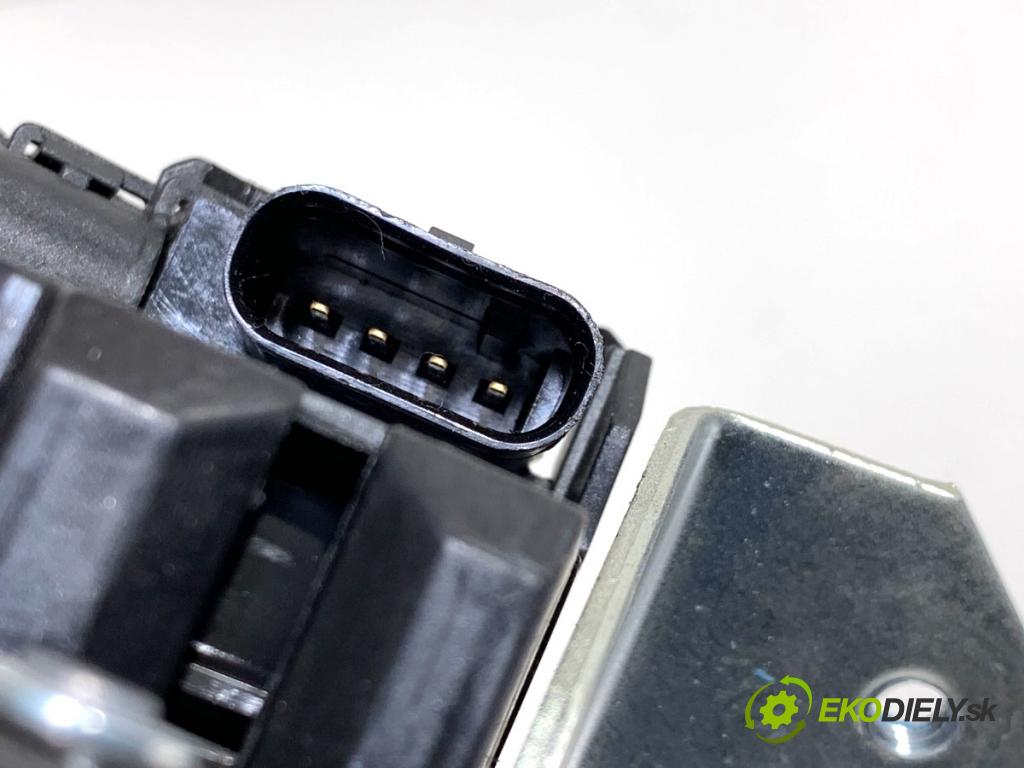 MERCEDES-BENZ GLE SUV 2020 180 kW GLE 300 d 4-matic (167.119) 1950 zámok dverí zad A0997400600