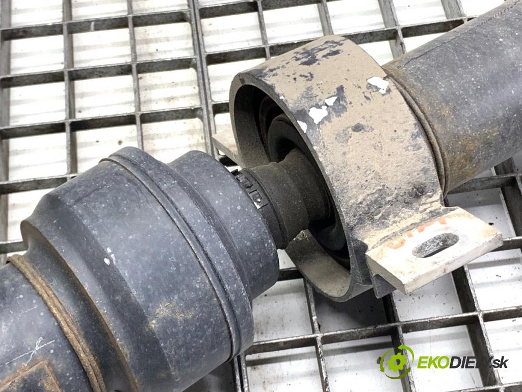 MERCEDES-BENZ GLE SUV 2020 180 kW GLE 300 d 4-matic (167.119) 1950 kardaň hřídel hnací zadní část A1674106103 (Kardanový hřídel)