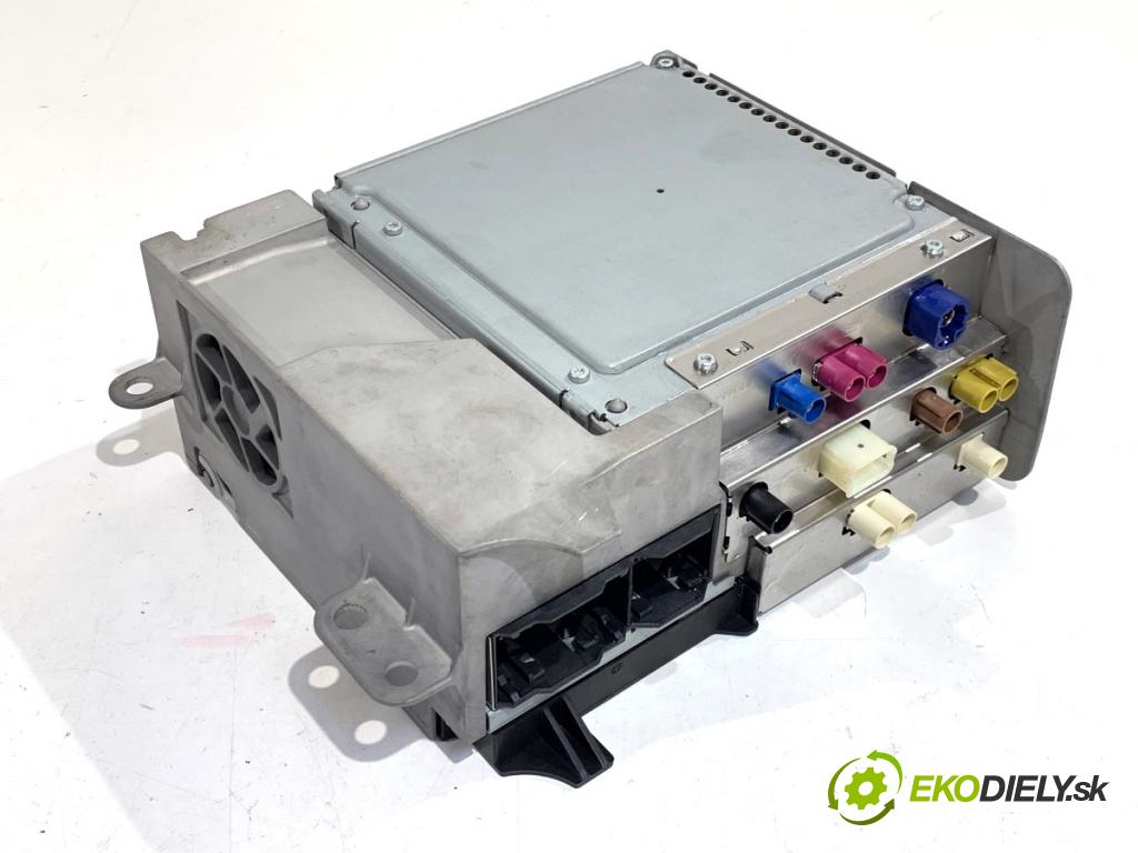 MERCEDES-BENZ GLE SUV 2020 180 kW GLE 300 d 4-matic (167.119) 1950 RADIO Navigácia A1679002416 (Audio zariadenie)