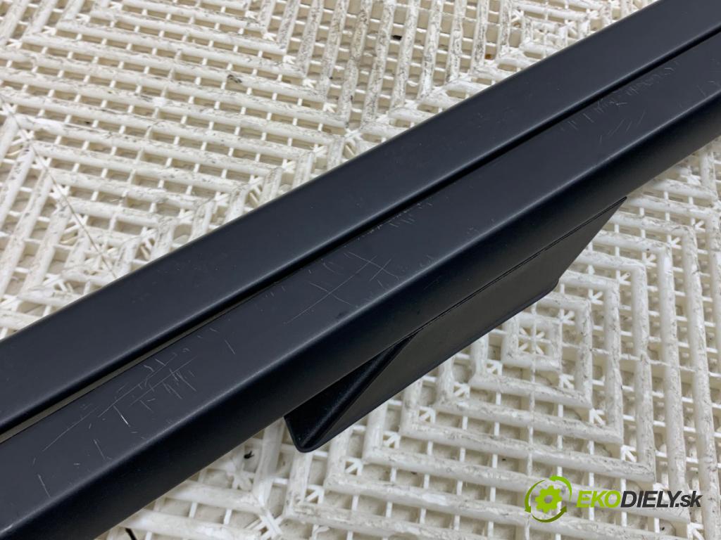 MERCEDES-BENZ GLE SUV 2020 180 kW GLE 300 d 4-matic (167.119) 1950 lyžiny STRECHA: A1678904500