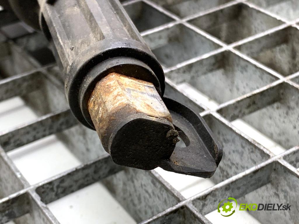 MERCEDES-BENZ GLE SUV 2020 180 kW GLE 300 d 4-matic (167.119) 1950 riadenie volantu Riadenie 1674603001