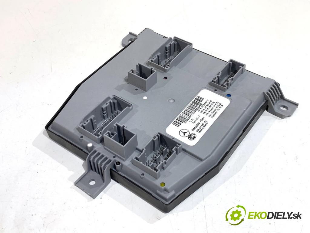 MERCEDES-BENZ GLE SUV 2020 180 kW GLE 300 d 4-matic (167.119) 1950 modul BSI A1679008011 (Pojistková skříňka)