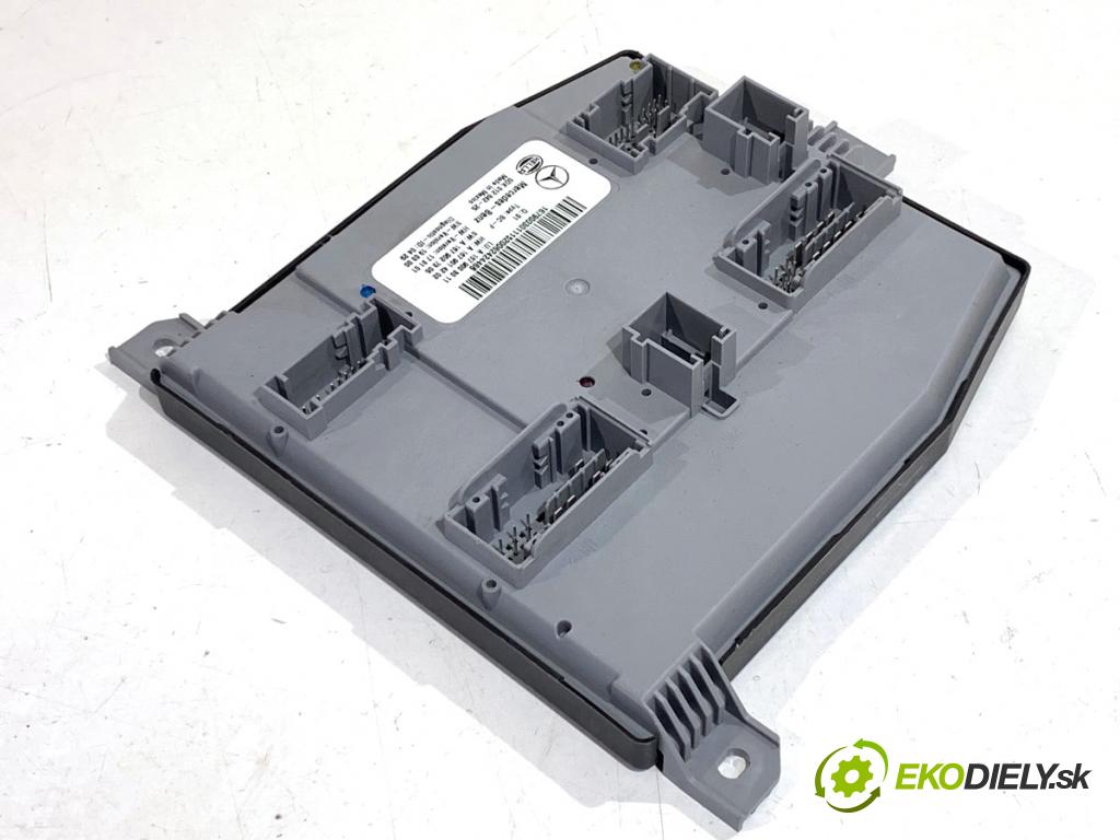 MERCEDES-BENZ GLE SUV 2020 180 kW GLE 300 d 4-matic (167.119) 1950 modul BSI A1679008011 (Pojistková skříňka)