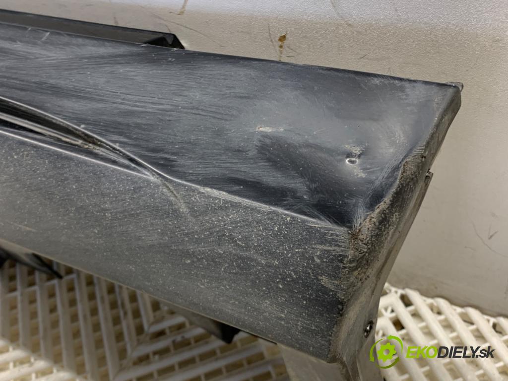 MERCEDES-BENZ GLE SUV 2020 180 kW GLE 300 d 4-matic (167.119) 1950 Lišta prahová pravy A1676902104