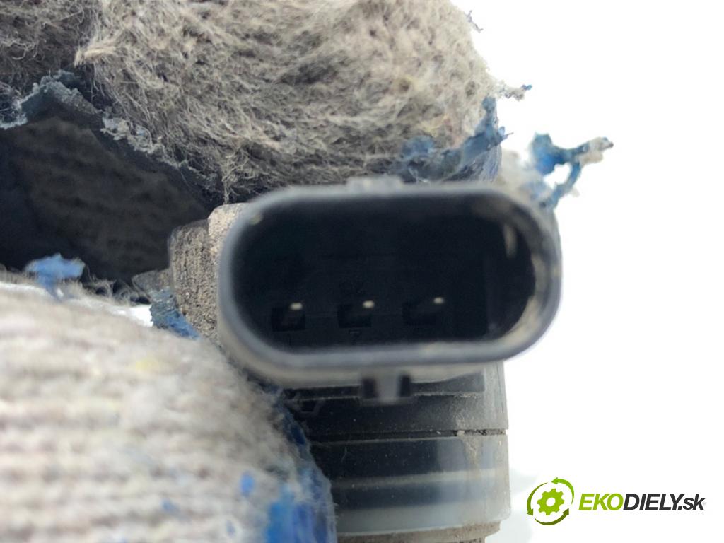 MERCEDES-BENZ GLE SUV 2020 180 kW GLE 300 d 4-matic (167.119) 1950 Snímač PDC A0009055504