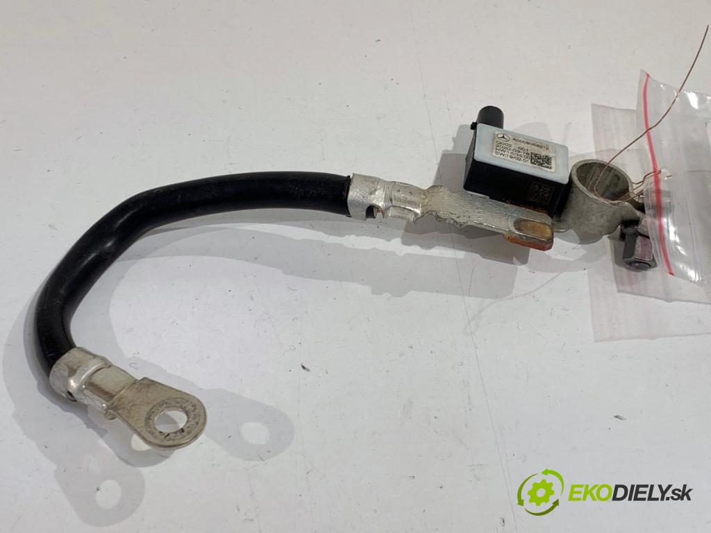 MERCEDES-BENZ GLE SUV 2020 180 kW GLE 300 d 4-matic (167.119) 1950 svorka MINUS: A0009058212