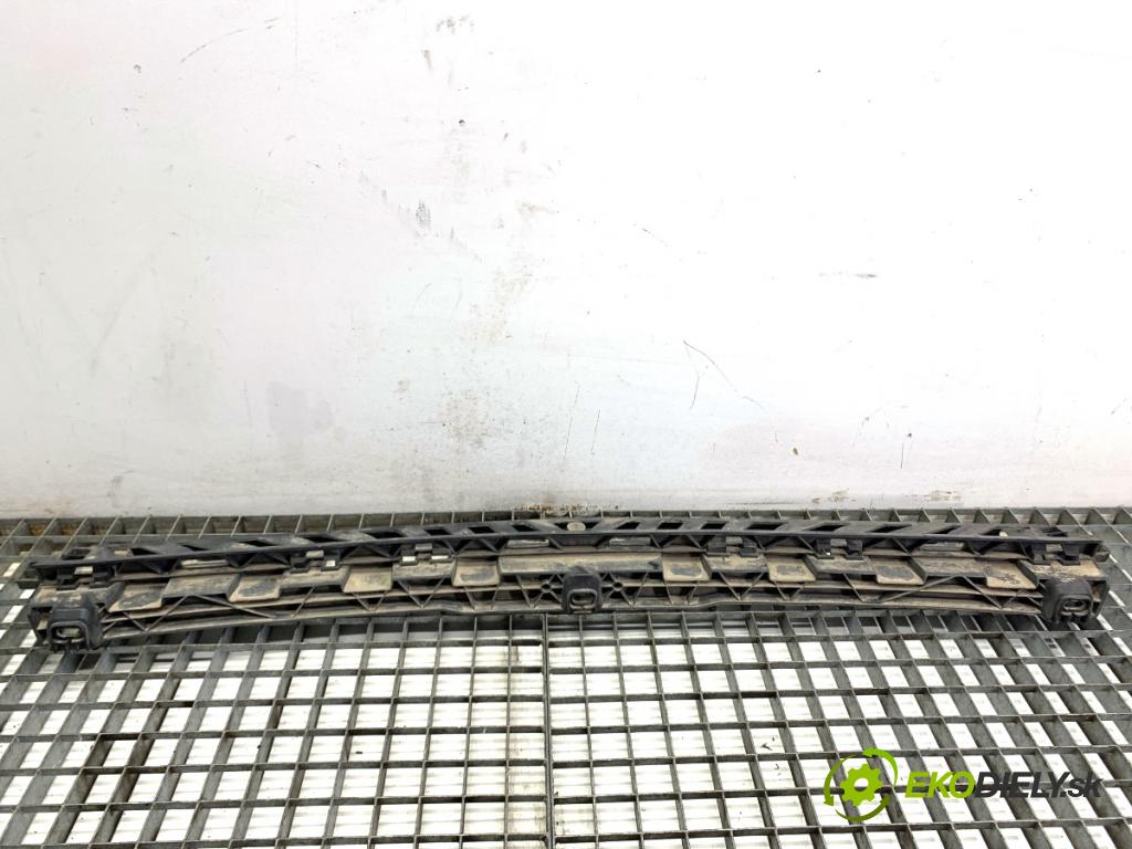 MERCEDES-BENZ GLE SUV 2020 180 kW GLE 300 d 4-matic (167.119) 1950 Úchyt nárazníka zad stredový A1678808000