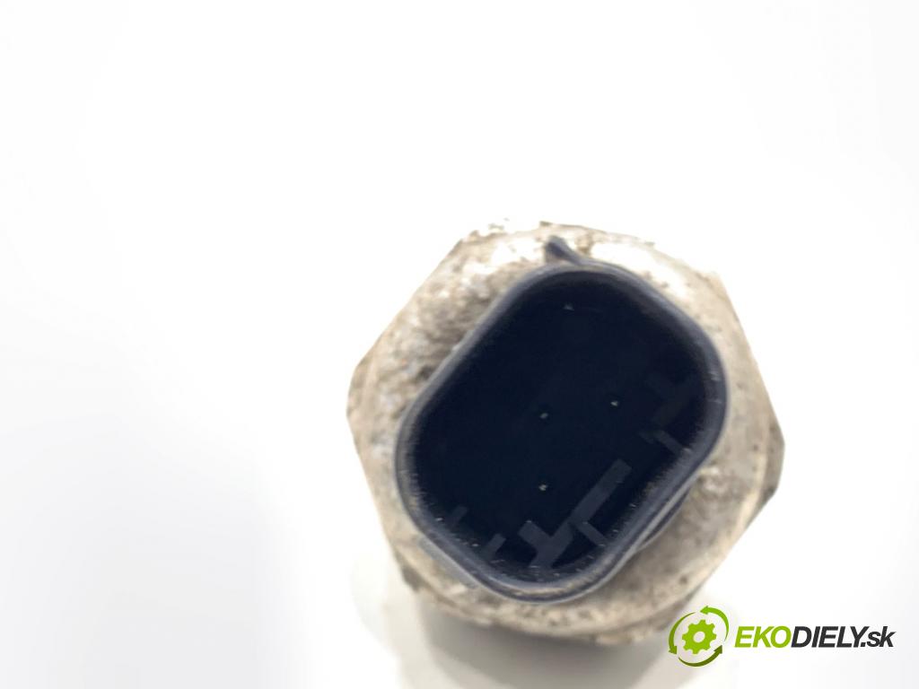 MERCEDES-BENZ GLE SUV 2020 180 kW GLE 300 d 4-matic (167.119) 1950 Snímač klimatizácie 2110000283 (Snímač klimatizácie)