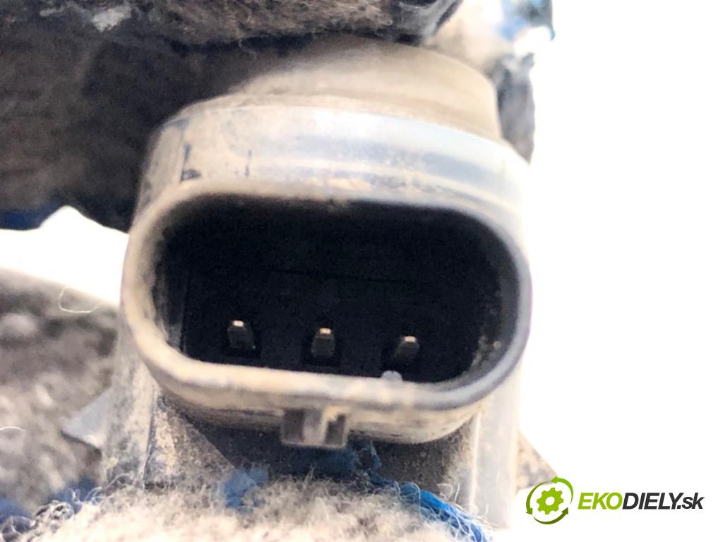 MERCEDES-BENZ GLE SUV 2020 180 kW GLE 300 d 4-matic (167.119) 1950 Snímač PDC A0009055504