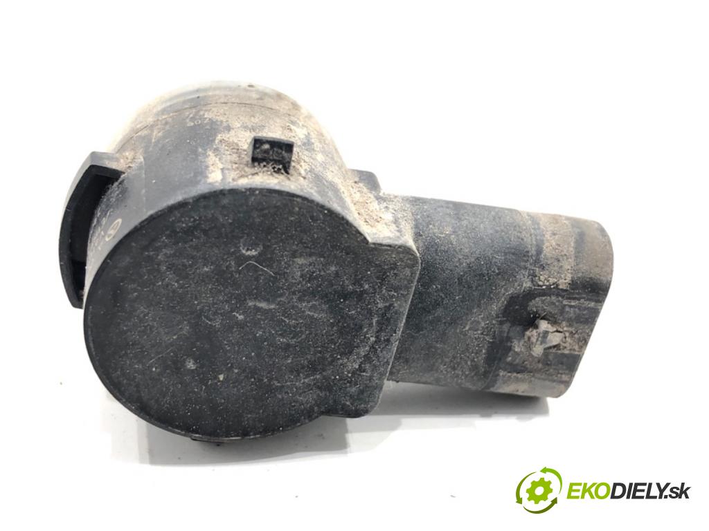 MERCEDES-BENZ GLE SUV 2020 180 kW GLE 300 d 4-matic (167.119) 1950 Snímač PDC A0009055504