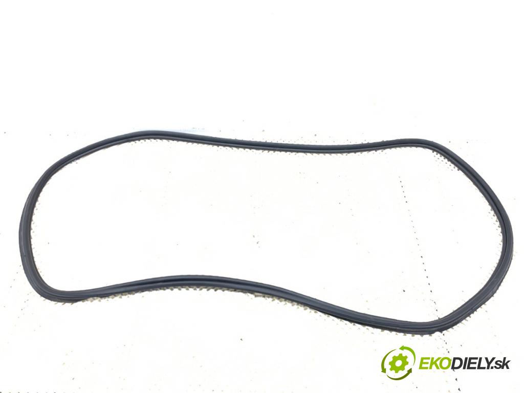 MERCEDES-BENZ GLE SUV 2020 180 kW GLE 300 d 4-matic (167.119) 1950 tesnenie dverí kufra 