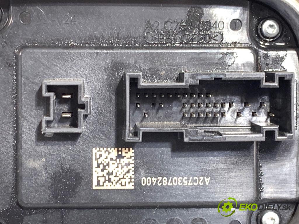 MERCEDES-BENZ GLE SUV 2020 180 kW GLE 300 d 4-matic (167.119) 1950 Menič XENON A2479018302 (Riadiaca jednotka xenónu)