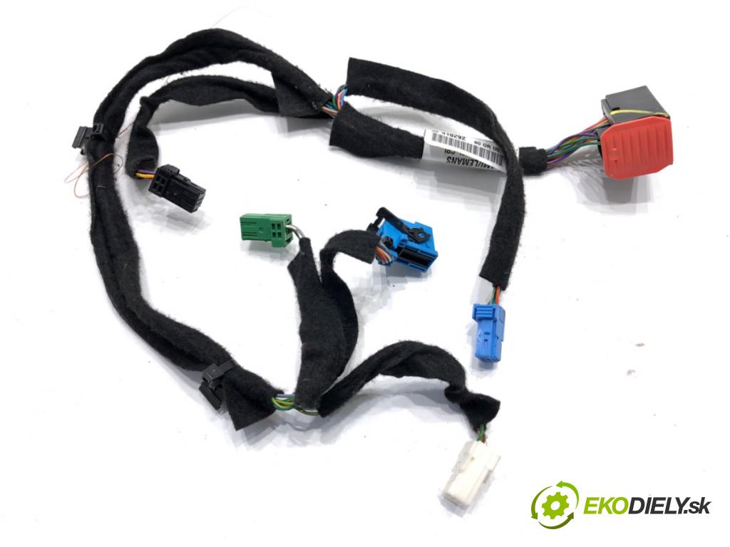 PEUGEOT 3008 SUV 2021 147 kW Hybrid4 (M45GBU) 1598 káblovačka přístrojovky interiéru 9841829280