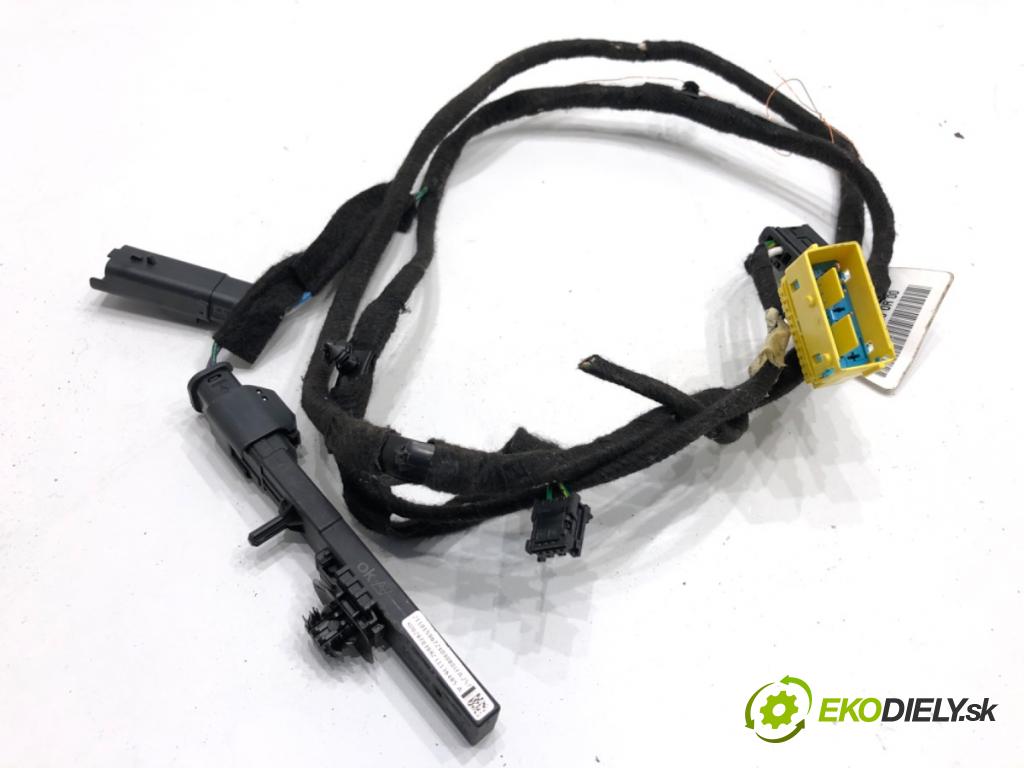 PEUGEOT 3008 SUV 2021 147 kW Hybrid4 (M45GBU) 1598 Káblovačka elektrická 9841580680