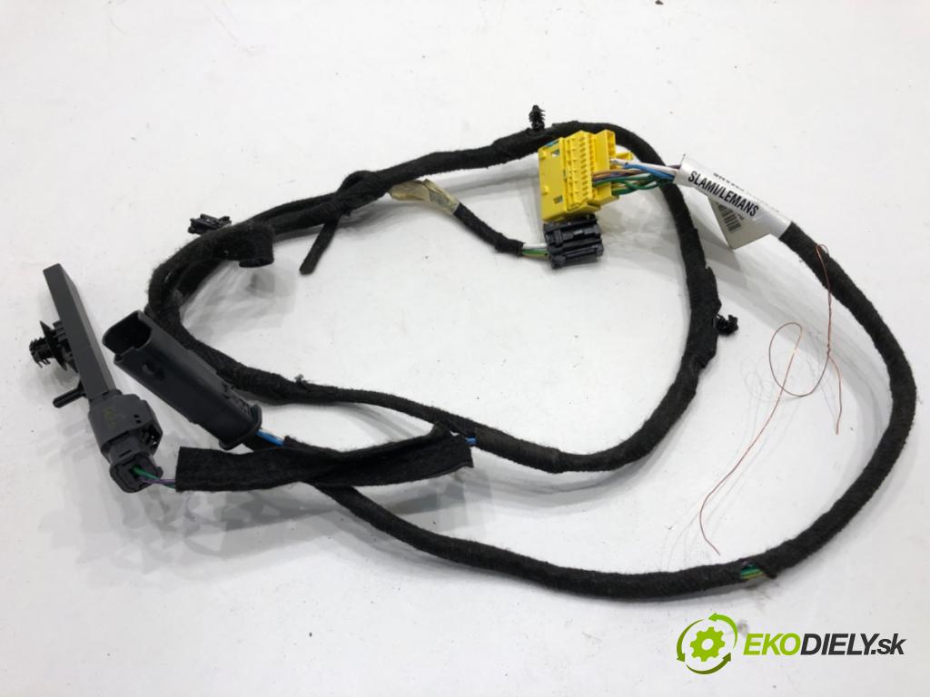 PEUGEOT 3008 SUV 2021 147 kW Hybrid4 (M45GBU) 1598 Káblovačka elektrická 9841580680