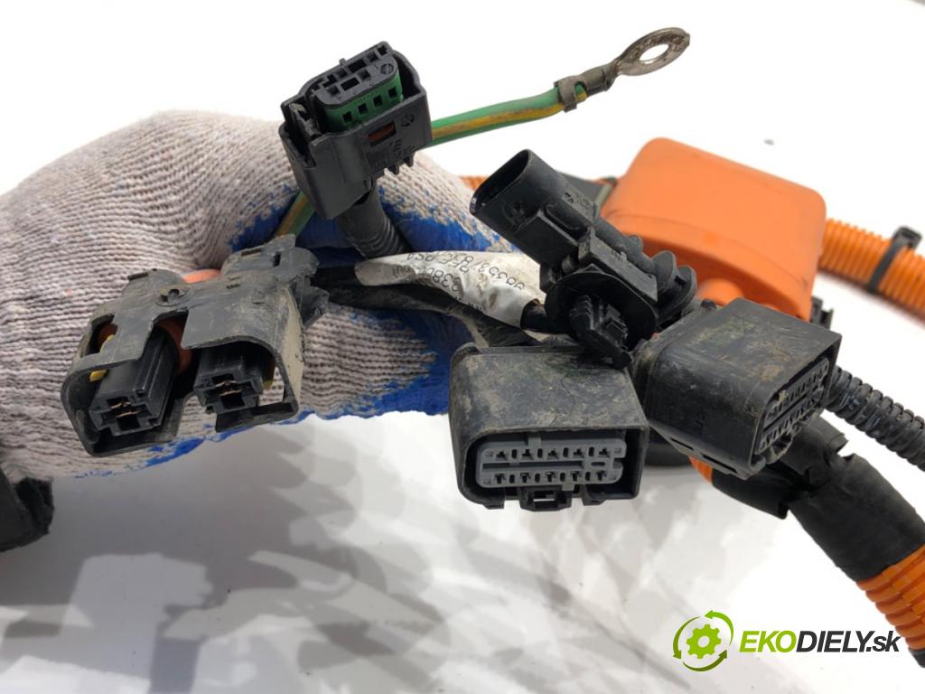 PEUGEOT 3008 SUV 2021 147 kW Hybrid4 (M45GBU) 1598 HNÍZDO: NABÍJANIE: 9835378280