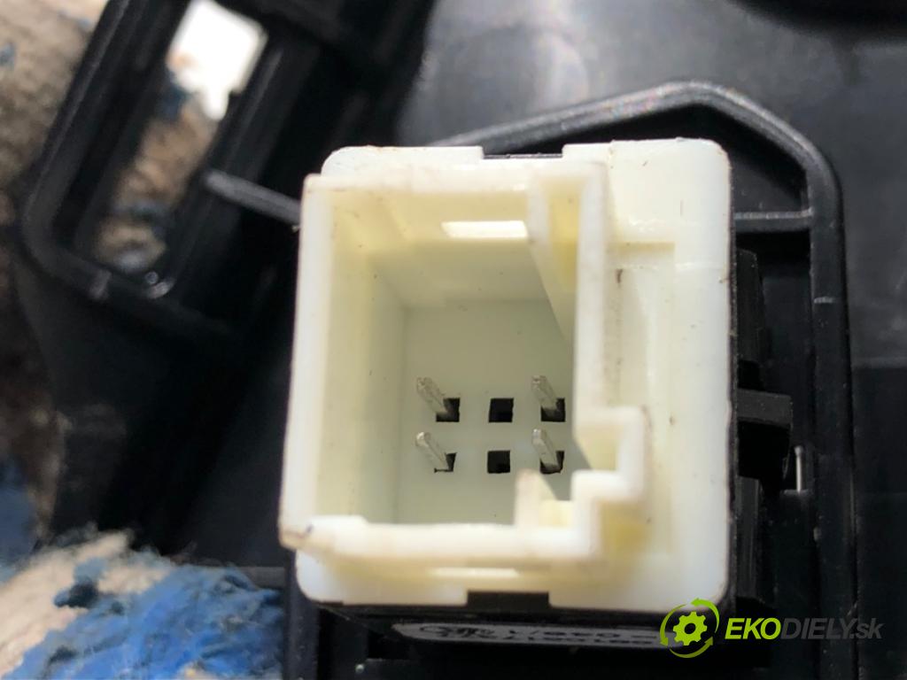 PEUGEOT 3008 SUV 2021 147 kW Hybrid4 (M45GBU) 1598 kryt TUNEL: stredového 98319184ZD