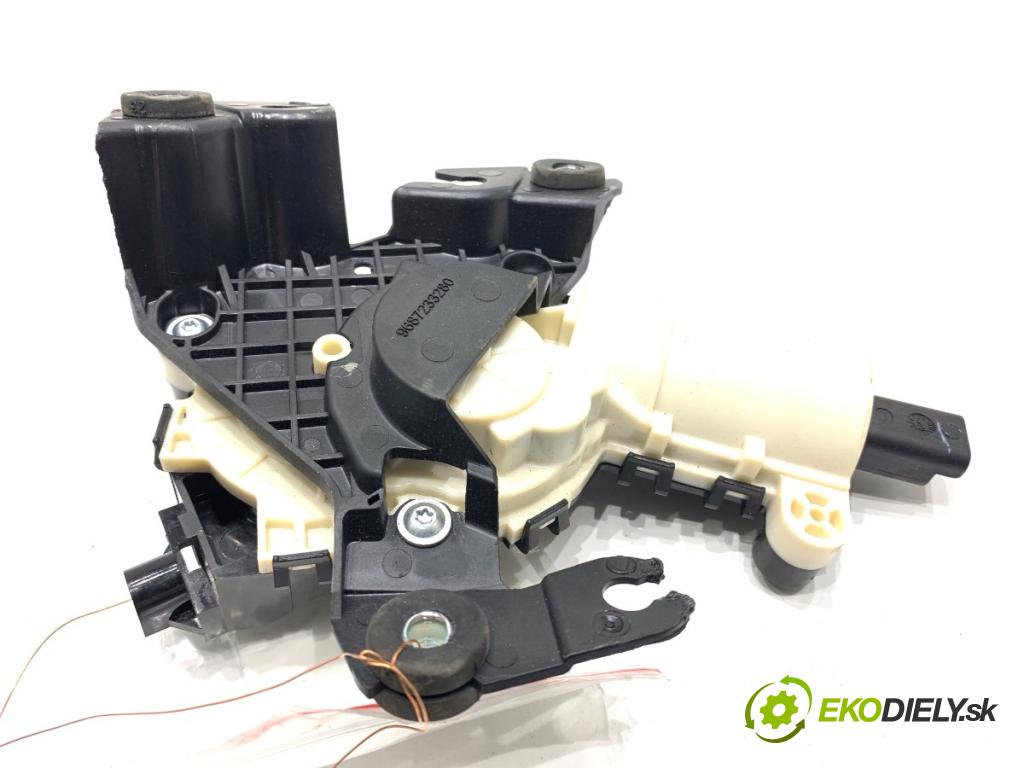 PEUGEOT 3008 SUV 2021 147 kW Hybrid4 (M45GBU) 1598 doťah dverí zad 9687233280