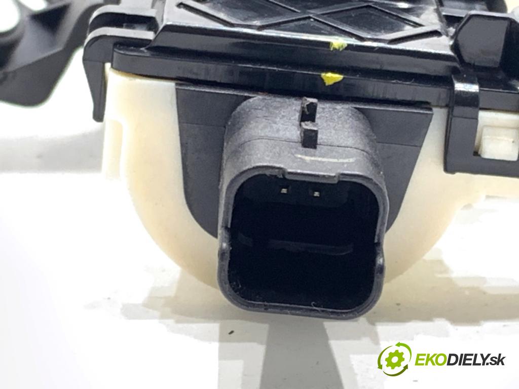 PEUGEOT 3008 SUV 2021 147 kW Hybrid4 (M45GBU) 1598 doťah dverí zad 9687233280