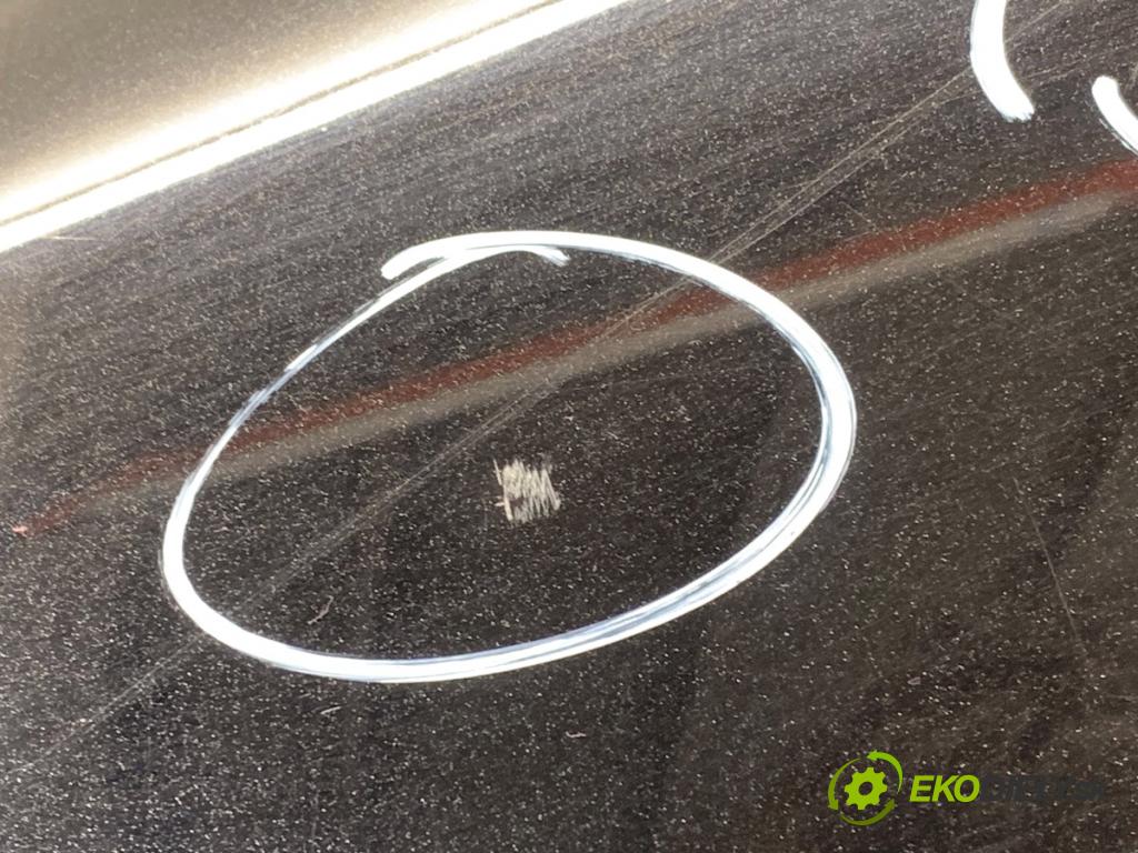 VW TOUAREG SUV 2009 176 kW 3.0 V6 TDI 2967 Blatník ľavy predný