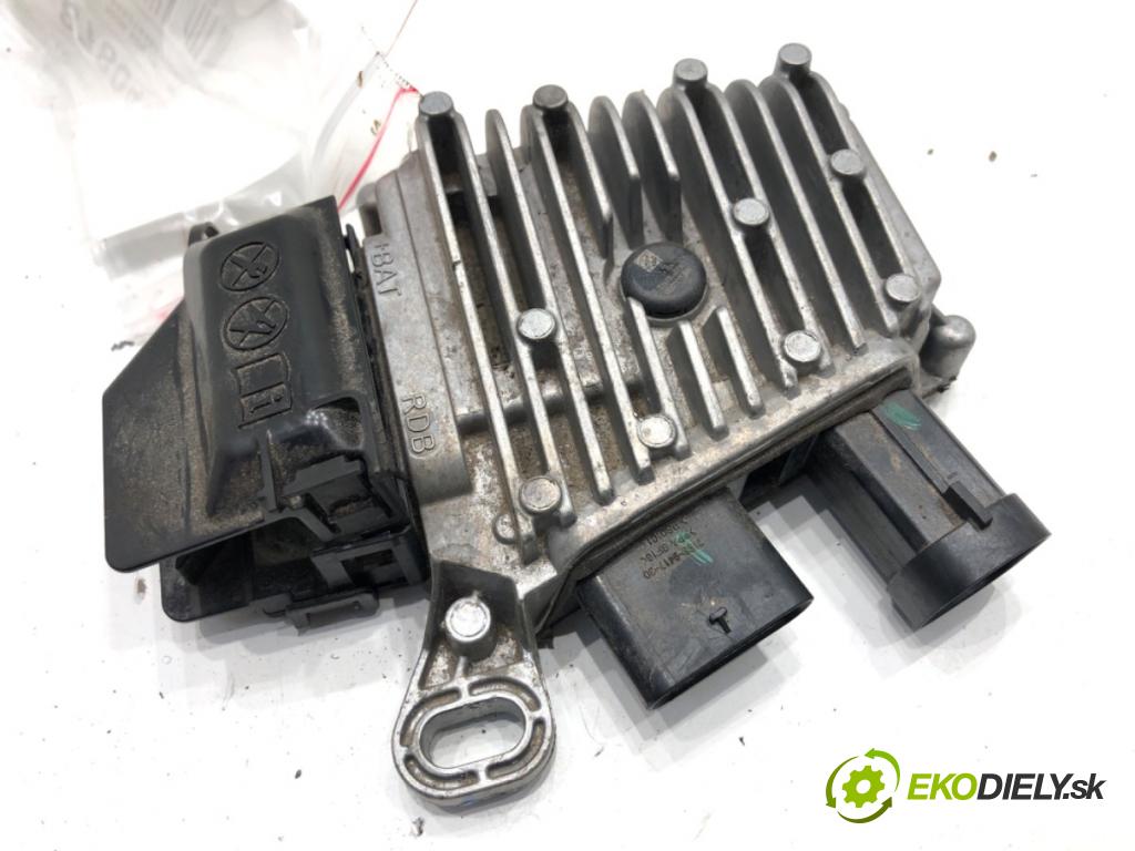 PEUGEOT 3008 SUV 2021 147 kW Hybrid4 (M45GBU) 1598 Modul NABÍJANIE: akumulátora 9849278480